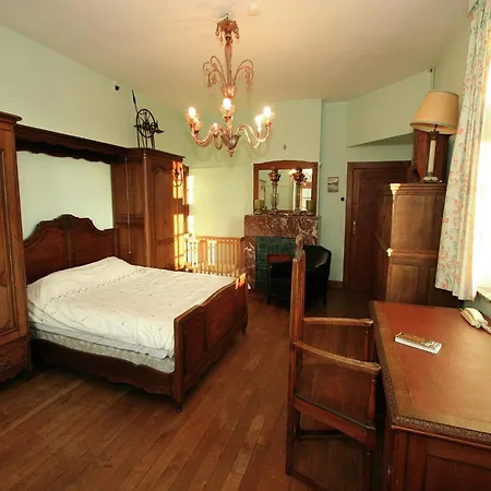 Near Castle Дом отдыха