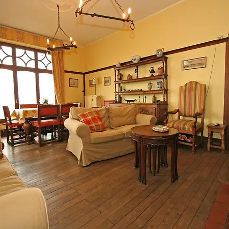 Tatil Evi Near Castle